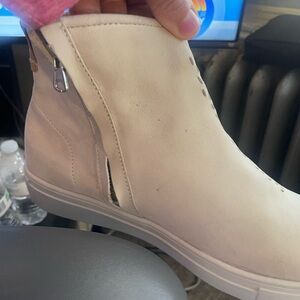 Women's Cream Ankle Boots